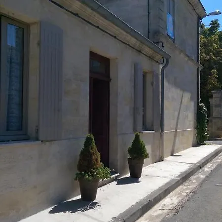Au Coeur Des Vignobles Saint-Estephe (Gironde)